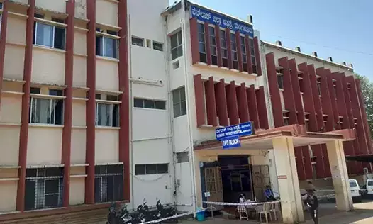 ವೆನ್ಲಾಕ್ ಆಸ್ಪತ್ರೆಯಲ್ಲಿ ರೋಗಿಗಳಿಗೆ ಔಷಧಿಗಳ ಸಕಾಲದ ಪೂರೈಕೆಗೆ ದ.ಕ. ಜಿಲ್ಲಾಧಿಕಾರಿ ಸೂಚನೆ