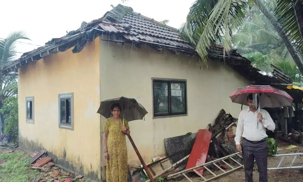 ಕುಂದಾಪುರ, ಬೈಂದೂರಿನಲ್ಲಿ ಬಿರುಸಿನ ಮಳೆ: ಹಲವು ಮನೆಗಳಿಗೆ ಹಾನಿ