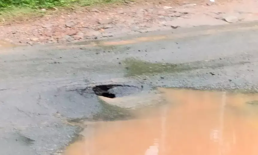 ವಿಟ್ಲ - ಮಂಗಳೂರು ರಸ್ತೆಯಲ್ಲಿ ಕುಸಿತ