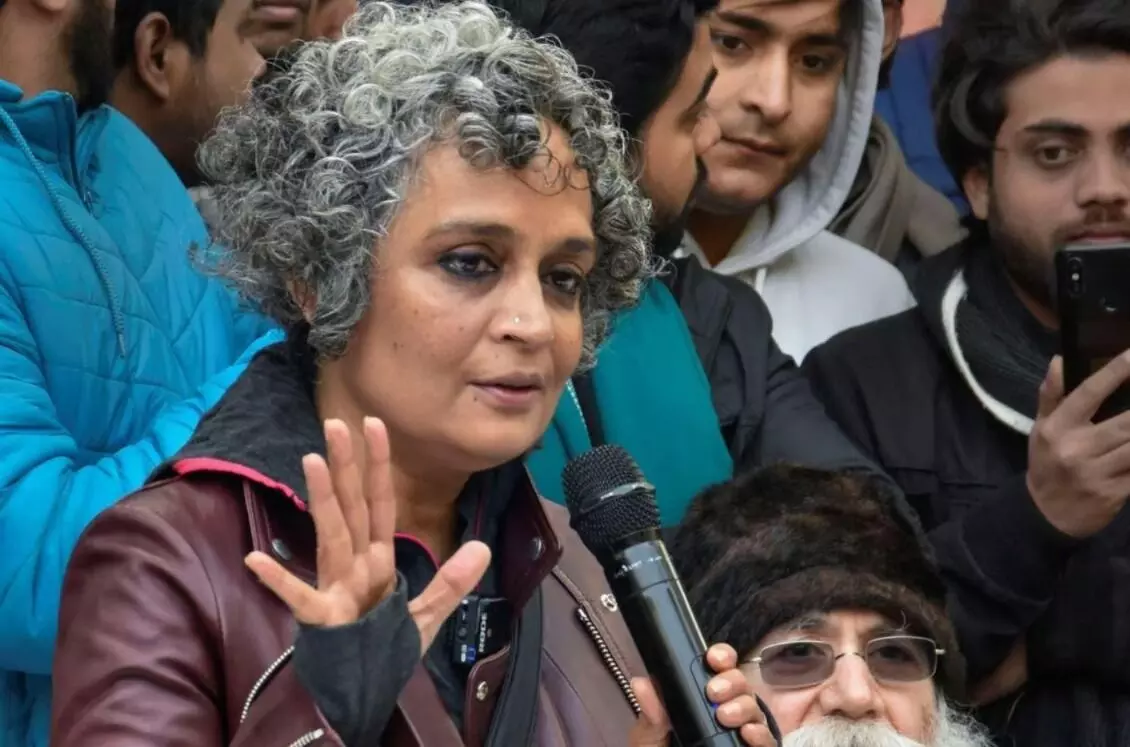 ಖ್ಯಾತ ಸಾಹಿತಿ ಅರುಂಧತಿ ರಾಯ್ ಅವರಿಗೆ ಪ್ರತಿಷ್ಠಿತ ʼಪೆನ್ ಪಿಂಟರ್ʼ ಪ್ರಶಸ್ತಿ ಖ್ಯಾತ ಸಾಹಿತಿ ಅರುಂಧತಿ ರಾಯ್ ಅವರಿಗೆ ಪ್ರತಿಷ್ಠಿತ ʼಪೆನ್ ಪಿಂಟರ್ʼ ಪ್ರಶಸ್ತಿ