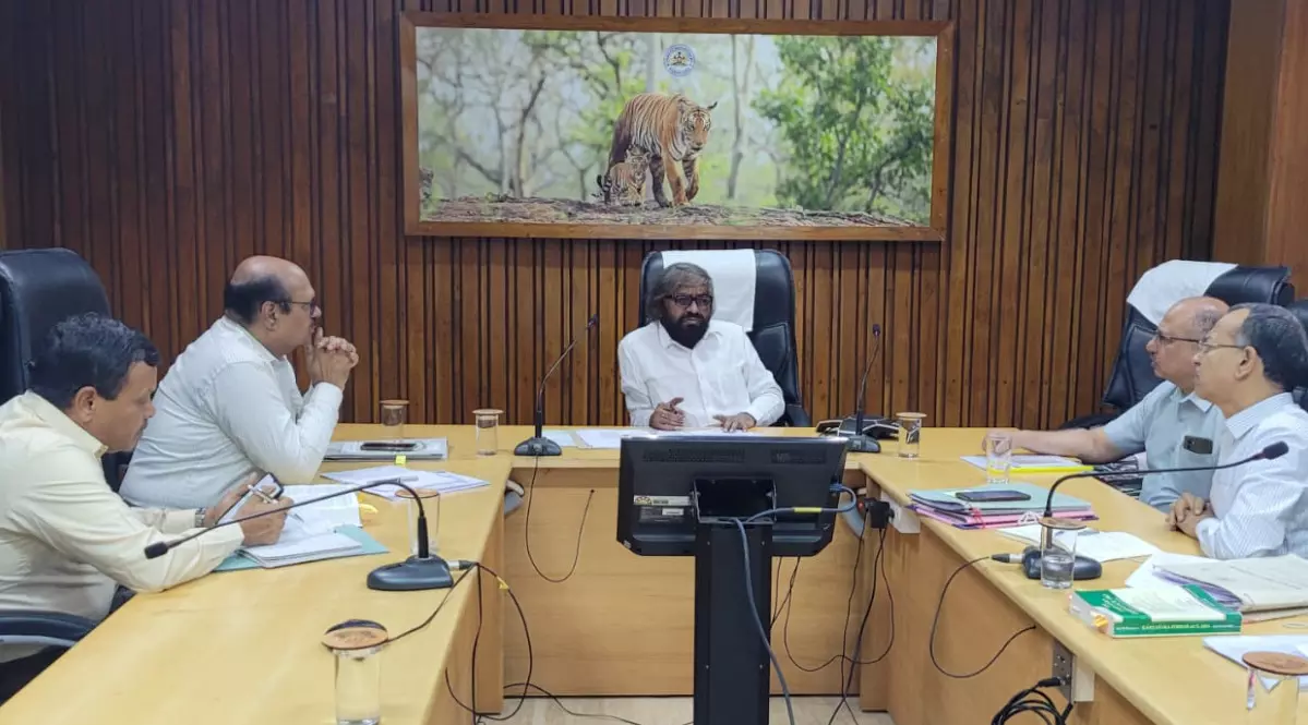 ಅರಣ್ಯ ಒತ್ತುವರಿ | ಉಪಗ್ರಹ ಆಧಾರಿತ ಎಚ್ಚರಿಕೆ ವ್ಯವಸ್ಥೆ ರೂಪಿಸಲು ಈಶ್ವರ್ ಖಂಡ್ರೆ ಸೂಚನೆ