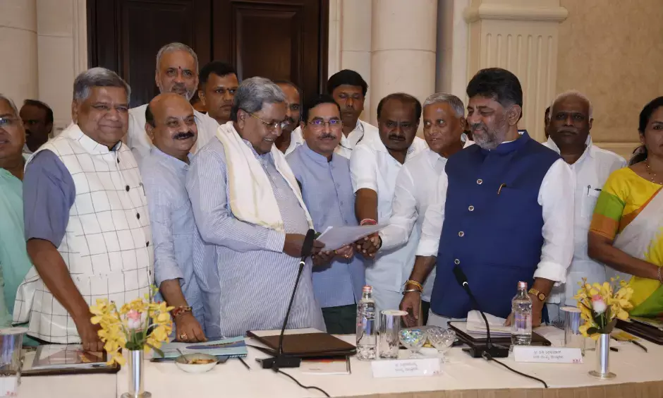 ರಾಜ್ಯದ ಹಿತಕ್ಕಾಗಿ ಕೇಂದ್ರದ ಬಳಿ ಧ್ವನಿಗೂಡಿಸಿ : ನೂತನ ಸಂಸದರಿಗೆ ಸಿಎಂ ಸಿದ್ದರಾಮಯ್ಯ ಕರೆ