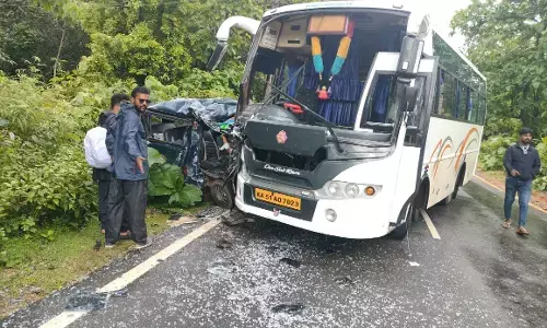 ಹೊನ್ನಾವರ: ಓಮ್ನಿ - ಬಸ್ ನಡುವೆ ಢಿಕ್ಕಿ: ಓರ್ವ ಮೃತ್ಯು, ಮಹಿಳೆಗೆ ಗಾಯ