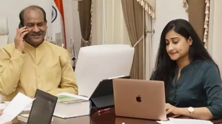 ‌ಮೊದಲ ಪ್ರಯತ್ನದಲ್ಲೇ UPSC ಪರೀಕ್ಷೆ ತೇರ್ಗಡೆಗೊಂಡು ಐಎಎಸ್‌ ಅಧಿಕಾರಿಯಾದ ಸ್ಪೀಕರ್‌ ಓಂ ಬಿರ್ಲಾ ಪುತ್ರಿ ಅಂಜಲಿ