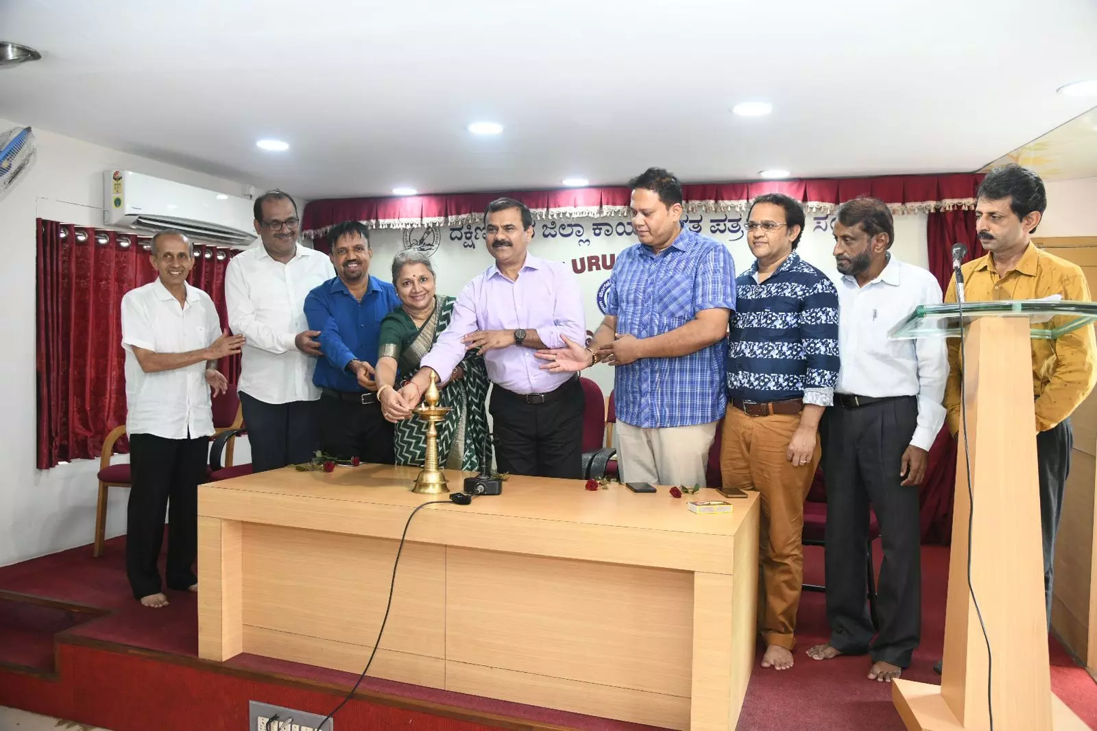 ಮಂಗಳೂರು: ಪತ್ರಕರ್ತರ ಯೋಗ ತರಬೇತಿ ಶಿಬಿರ ಸಮಾರೋಪ ಮಂಗಳೂರು: ಪತ್ರಕರ್ತರ ಯೋಗ ತರಬೇತಿ ಶಿಬಿರ ಸಮಾರೋಪ