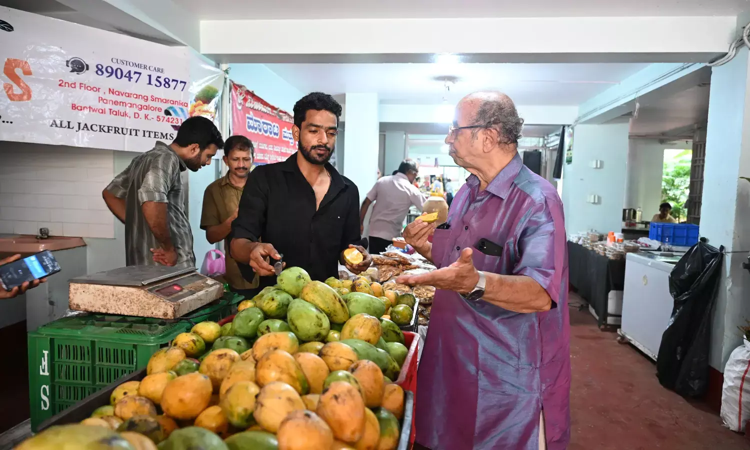 ಕದ್ರಿ ಕಂಬಳದಲ್ಲಿ ಹಲಸು -ಮಾವು ಮೇಳ| ಸಾವಯವ ಕೃಷಿಯ ಬಗ್ಗೆ ಅರಿವು ಮೂಡಿಸಬೇಕಾಗಿದೆ: ಎಡನೀರು ಶ್ರೀ