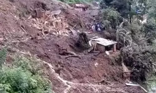 ನೇಪಾಳದಲ್ಲಿ ಭೂಕುಸಿತ | ಮೂವರು ಮಕ್ಕಳ ಸಹಿತ 9 ಮಂದಿ ಮೃತ್ಯು