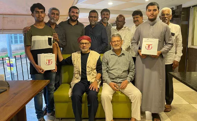 ಮಂಗಳೂರು: ಹಲೋ ಫ್ರೆಂಡ್ಸ್ ವತಿಯಿಂದ ಪ್ರತಿಭಾವಂತ ವಿದ್ಯಾರ್ಥಿಗಳಿಗೆ ಸನ್ಮಾನ ಮಂಗಳೂರು: ಹಲೋ ಫ್ರೆಂಡ್ಸ್ ವತಿಯಿಂದ ಪ್ರತಿಭಾವಂತ ವಿದ್ಯಾರ್ಥಿಗಳಿಗೆ ಸನ್ಮಾನ