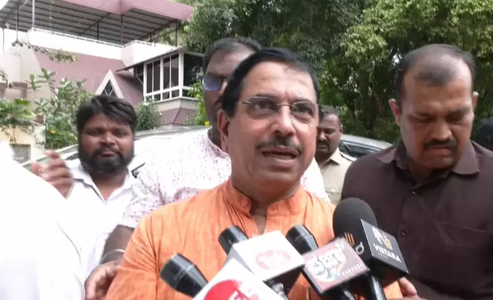 ಮೂವರು ಡಿಸಿಎಂ ಕೂಗಿನ ಹಿಂದೆ ಸಿಎಂ ಸಿದ್ದರಾಮಯ್ಯ ಪಾತ್ರವಿದೆ : ಪ್ರಹ್ಲಾದ್‌ ಜೋಶಿ