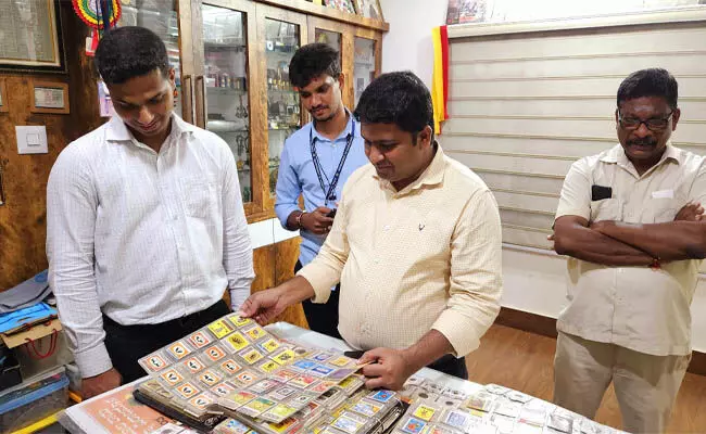 ಕಲ್ಲಡ್ಕ ಮ್ಯೂಸಿಯಂ ವೀಕ್ಷಿಸಿದ ದ.ಕ.  ಜಿಲ್ಲಾಧಿಕಾರಿ ಮುಲ್ಲೈ ಮುಗಿಲನ್