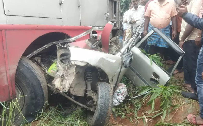 ಹಾಸನ | ಕೆಎಸ್ಸಾರ್ಟಿಸಿ ಬಸ್- ಕಾರು ಢಿಕ್ಕಿ : ಇಬ್ಬರು ಮೃತ್ಯು
