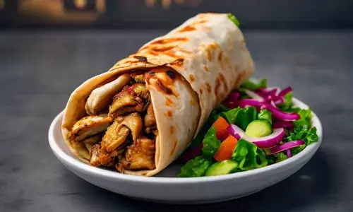 ಇನ್ಮುಂದೆ FSSAI ನೋಂದಣಿ, ಪರವಾನಗಿಯಿಲ್ಲದೇ ಎಲ್ಲೆಂದೆರಲ್ಲಿ ಶವರ್ಮ ಮಾಡುವಂತಿಲ್ಲ!