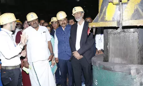 ಭದ್ರಾವತಿಯ ವಿಶ್ವೇಶ್ವರಯ್ಯ ಕಬ್ಬಿಣ, ಉಕ್ಕು ಕಾರ್ಖಾನೆಗೆ ಕೇಂದ್ರ ಸಚಿವ ಎಚ್.ಡಿ.ಕುಮಾರಸ್ವಾಮಿ ಭೇಟಿ