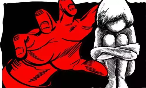 ಕೋಲಾರ | ಕಾಲೇಜಿನಲ್ಲೇ ಮಗುವಿಗೆ ಜನ್ಮ ನೀಡಿದ ಅಪ್ರಾಪ್ತೆ!