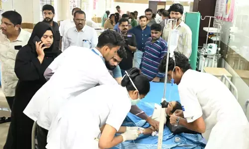 ಕಾಸರಗೋಡು: ಆಸ್ಪತ್ರೆಯ ಜನರೇಟರ್‌ನ ಹೊಗೆಯಿಂದ ಸಮೀಪದ ಶಾಲೆಯ ಹಲವು ವಿದ್ಯಾರ್ಥಿಗಳು ಅಸ್ವಸ್ಥ