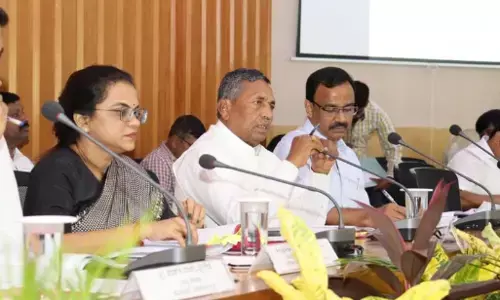 ಅಧಿಕಾರಿಗಳು ನೆಪ ಹೇಳದೆ ಪ್ರಾಮಾಣಿಕವಾಗಿ ಕೆಲಸ ಮಾಡಬೇಕು : ಸಚಿವ ಕೆ.ಎಚ್.ಮುನಿಯಪ್ಪ