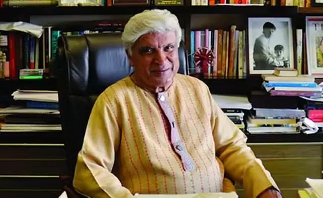 ತಮ್ಮನ್ನು ದೇಶದ್ರೋಹಿಯ ಪುತ್ರ ಎಂದಾತನಿಗೆ ಇತಿಹಾಸದ ಪಾಠ ಮಾಡಿದ ಜಾವೇದ್ ಅಖ್ತರ್‌!