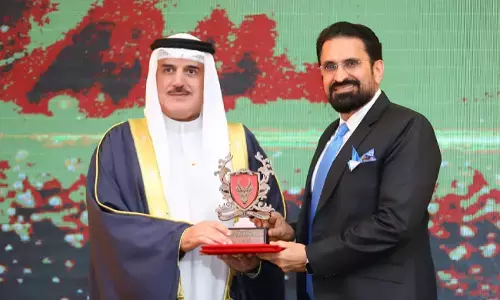 ಬಹರೈನ್ : ಎನ್‌ಆರ್‌ಐ ಮುಹಮ್ಮದ್ ಮನ್ಸೂರ್ ಅವರಿಗೆ ಪ್ರತಿಷ್ಠಿತ ʼTOB ಐಕನ್ʼ ಪ್ರಶಸ್ತಿ ಪ್ರದಾನ