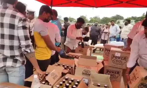 ಬಿಜೆಪಿ ಸಂಸದ ಸುಧಾಕರ್ ಅಭಿನಂದನಾ ಸಮಾರಂಭದಲ್ಲಿ ಅಪ್ರಾಪ್ತರಿಗೂ ಮದ್ಯ?