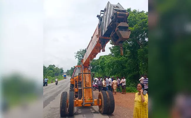 ಕಾರ್ಕಳ | ಕ್ರೇನ್ ಢಿಕ್ಕಿ: ಪಾದಚಾರಿ ವೃದ್ಧ ಮೃತ್ಯು ಕಾರ್ಕಳ | ಕ್ರೇನ್ ಢಿಕ್ಕಿ: ಪಾದಚಾರಿ ವೃದ್ಧ ಮೃತ್ಯು
