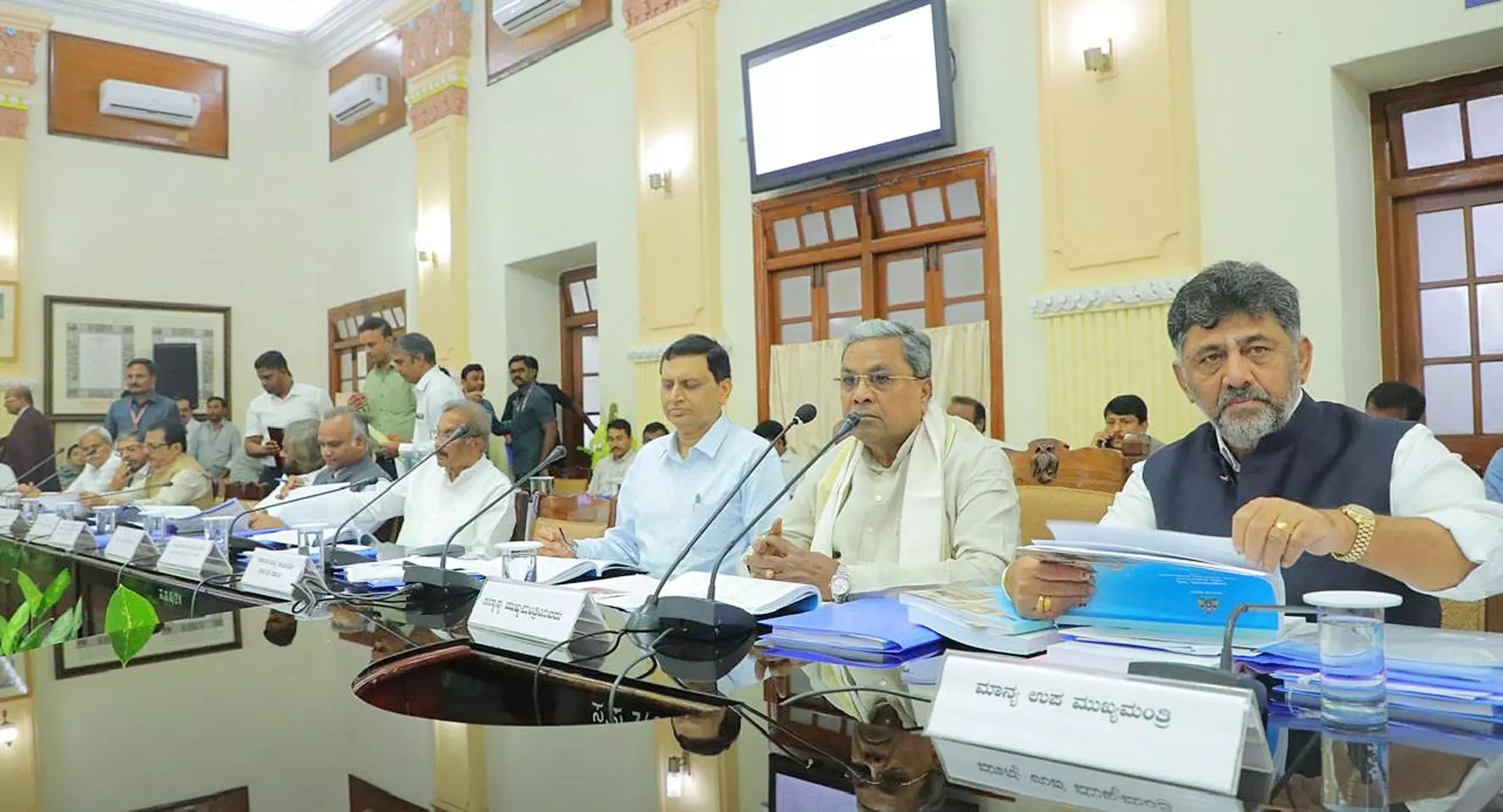 ವಕ್ಫ್ ಆಸ್ತಿ ಒತ್ತುವರಿ ತೆರವು ಪ್ರಕ್ರಿಯೆಗೆ ಚುರುಕು ನೀಡಿ: ಮುಖ್ಯಮಂತ್ರಿ ಸಿದ್ದರಾಮಯ್ಯ