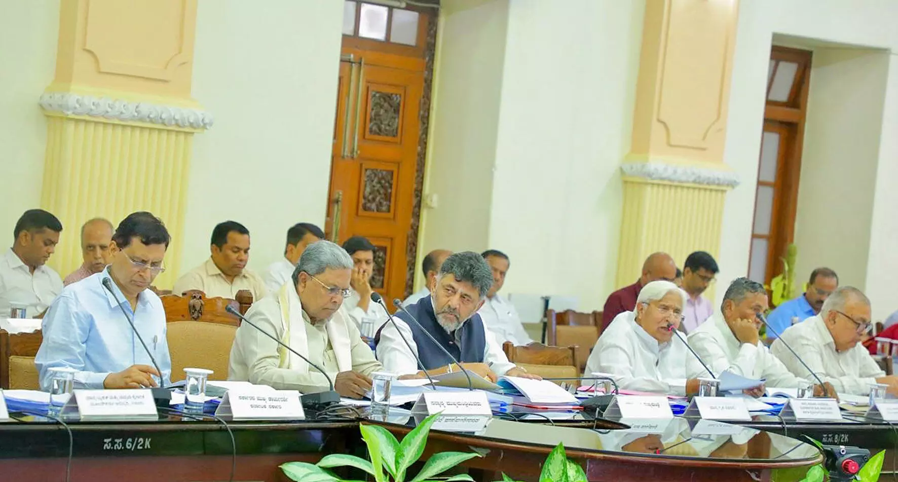 ಕರಾವಳಿಯಲ್ಲಿ ಪಂಚಾತಾರಾ ಹೋಟೆಲ್, ಪ್ರತ್ಯೇಕ ಯೋಜನೆ ರೂಪಿಸಲು ಅಧಿಕಾರಿಗಳಿಗೆ ಸಿಎಂ ಸಿದ್ದರಾಮಯ್ಯ ಸೂಚನೆ