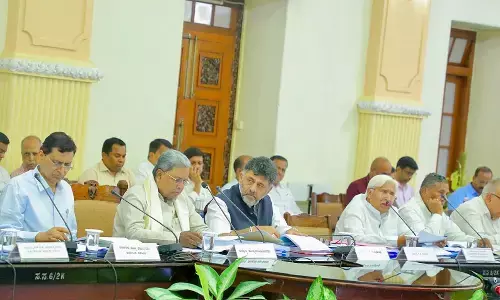 ಕರಾವಳಿಯಲ್ಲಿ ಪಂಚಾತಾರಾ ಹೋಟೆಲ್, ಪ್ರತ್ಯೇಕ ಯೋಜನೆ ರೂಪಿಸಲು ಅಧಿಕಾರಿಗಳಿಗೆ ಸಿಎಂ ಸಿದ್ದರಾಮಯ್ಯ ಸೂಚನೆ