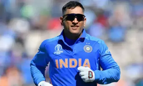 ವರ್ಲ್ಡ್ ಚಾಂಪಿಯನ್ಸ್ ಆಫ್ ಲೆಜೆಂಡ್ಸ್ ಟೂರ್ನಮೆಂಟ್ |  ಎಂ.ಎಸ್. ಧೋನಿ ಪಾಲ್ಗೊಳ್ಳಲು ಬಿಸಿಸಿಐ ನಿಯಮ ಅಡ್ಡಿ