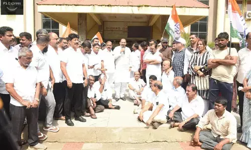 ಶಾಸಕ ಭರತ್ ಶೆಟ್ಟಿಯ ವಿರುದ್ಧ ಕಾಂಗ್ರೆಸ್ ಪ್ರತಿಭಟನೆ