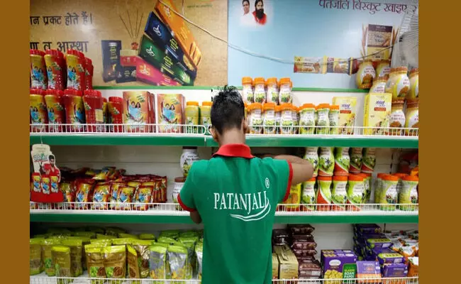 ಪತಂಜಲಿ ಮಳಿಗೆಗಳಲ್ಲಿ 14 ನಿಷೇಧಿತ ಉತ್ಪನ್ನಗಳ ಮುಕ್ತ ಮಾರಾಟ; ವರದಿ