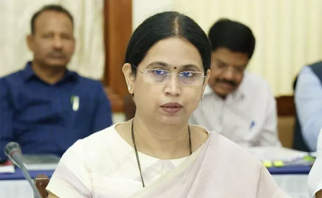 ಬಾಲ್ಯ ವಿವಾಹದಲ್ಲಿ ಕರ್ನಾಟಕ 2ನೇ ಸ್ಥಾನ ಹೊಂದಿರುವುದು ದುರದೃಷ್ಟಕರ : ಲಕ್ಷ್ಮೀ ಹೆಬ್ಬಾಳ್ಕರ್ ವಿಷಾದ ಬಾಲ್ಯ ವಿವಾಹದಲ್ಲಿ ಕರ್ನಾಟಕ 2ನೇ ಸ್ಥಾನ ಹೊಂದಿರುವುದು ದುರದೃಷ್ಟಕರ : ಲಕ್ಷ್ಮೀ ಹೆಬ್ಬಾಳ್ಕರ್ ವಿಷಾದ