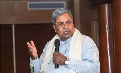 ಸಿಎಂಗೆ ನೀಡಿದ ಮನವಿ ಪತ್ರಗಳು ಕಸದ ರಾಶಿಯಲ್ಲಿ ಪತ್ತೆ!