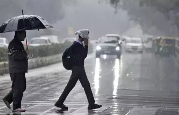 ಉತ್ತರ ಕನ್ನಡ ಜಿಲ್ಲೆಯಾದ್ಯಂತ ಭಾರೀ ಮಳೆ: ನಾಳೆ (ಜು.15) ಶಾಲಾ ಕಾಲೇಜುಗಳಿಗೆ ರಜೆ ಘೋಷಣೆ