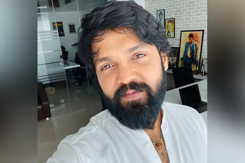 ಕಾಪಿರೈಟ್ ಉಲ್ಲಂಘನೆ ಆರೋಪ : ನಟ ರಕ್ಷಿತ್ ಶೆಟ್ಟಿ ವಿರುದ್ಧ ಎಫ್ಐಆರ್ ದಾಖಲು ಕಾಪಿರೈಟ್ ಉಲ್ಲಂಘನೆ ಆರೋಪ : ನಟ ರಕ್ಷಿತ್ ಶೆಟ್ಟಿ ವಿರುದ್ಧ ಎಫ್ಐಆರ್ ದಾಖಲು