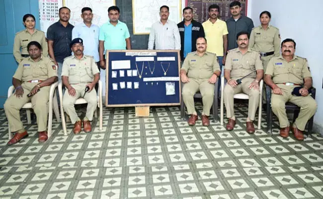 ಶಿವಮೊಗ್ಗ: ಚಿನ್ನಾಭರಣ ಕಳವು ಪ್ರಕರಣ; ಐವರು ಮಹಿಳೆಯರ ಬಂಧನ