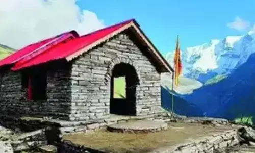 ಉತ್ತರಾಖಂಡ: ಹಿಮ ಪರ್ವತದಲ್ಲಿ ಅಕ್ರಮ ಮಂದಿರ ನಿರ್ಮಿಸಿದ ದೇವಮಾನವ