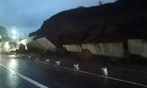 ಶಿವಮೊಗ್ಗ| ಕುರುವಳ್ಳಿ-ಬಾಳೇಬೈಲು ಬೈಪಾಸ್ ರಸ್ತೆಯ ತಡೆಗೋಡೆ ಕುಸಿತ: ವಾಹನ ಸಂಚಾರ ನಿರ್ಬಂಧ