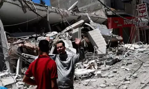 ಗಾಝಾ | ಇಸ್ರೇಲ್ ದಾಳಿಯಲ್ಲಿ 17 ಫೆಲಸ್ತೀನೀಯರು ಮೃತ್ಯು