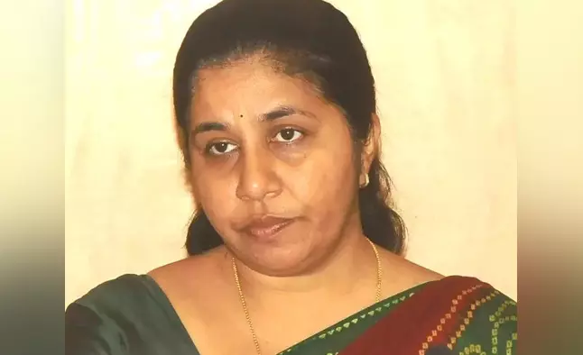 ಚಿಕ್ಕಮಗಳೂರು | ಜು.18ರಂದು ಜಿಲ್ಲೆಯ ಐದು ತಾಲೂಕಿನ ಅಂಗನವಾಡಿ-ಶಾಲೆಗಳಿಗೆ ರಜೆ : ಡಿಸಿ ಮೀನಾ ನಾಗರಾಜ್ ಚಿಕ್ಕಮಗಳೂರು | ಜು.18ರಂದು ಜಿಲ್ಲೆಯ ಐದು ತಾಲೂಕಿನ ಅಂಗನವಾಡಿ-ಶಾಲೆಗಳಿಗೆ ರಜೆ : ಡಿಸಿ ಮೀನಾ ನಾಗರಾಜ್