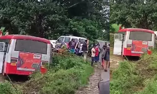 ಹಾಸನ: ಚಾಲಕನ ನಿಯಂತ್ರಣ ತಪ್ಪಿ ಗದ್ದೆಗೆ ನುಗ್ಗಿದ ಕೆಎಸ್ಸಾರ್ಟಿಸಿ ಬಸ್