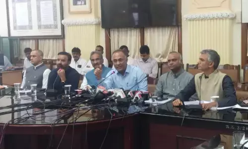 ವಾಲ್ಮೀಕಿ ನಿಗಮದಲ್ಲಿ ಹಗರಣ | ಸಿಎಂ, ಡಿಸಿಎಂ ಹೆಸರು ಹೇಳುವಂತೆ ಆರೋಪಿಗಳಿಗೆ ಈಡಿಯಿಂದ ಒತ್ತಡ : ಪ್ರಿಯಾಂಕ್ ಖರ್ಗೆ ಗಂಭೀರ ಆರೋಪ