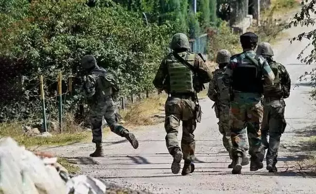 ಜಮ್ಮು ಕಾಶ್ಮೀರ | ಉಗ್ರರ ವಿರುದ್ಧದ ಕಾರ್ಯಾಚರಣೆ: ಅಧಿಕ ಸಾವು ನೋವಿಗೆ ಗುಪ್ತಚರ ಕೊರತೆ ಕಾರಣ ಜಮ್ಮು ಕಾಶ್ಮೀರ | ಉಗ್ರರ ವಿರುದ್ಧದ ಕಾರ್ಯಾಚರಣೆ: ಅಧಿಕ ಸಾವು ನೋವಿಗೆ ಗುಪ್ತಚರ ಕೊರತೆ ಕಾರಣ