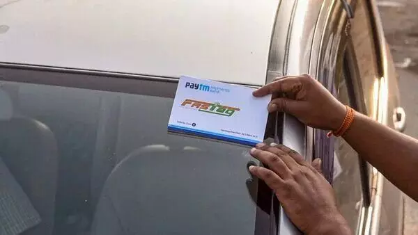 ಫಾಸ್ಟ್ಯಾಗ್ ಅಂಟಿಸದ ವಾಹನಗಳಿಂದ ದುಪ್ಪಟ್ಟು ಟೋಲ್‌ ಸಂಗ್ರಹಕ್ಕೆ ಕೇಂದ್ರ ಸರಕಾರ ನಿರ್ಧಾರ
