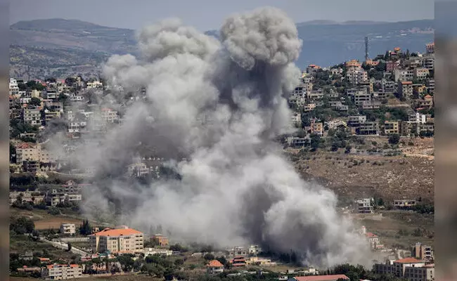 ಲೆಬನಾನ್: ಇಸ್ರೇಲ್ ದಾಳಿಯಲ್ಲಿ ಹಿಜ್ಬುಲ್ಲಾ ಕಮಾಂಡರ್ ಸಹಿತ 5 ಮಂದಿ ಸಾವು