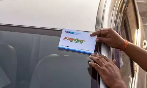 ಫಾಸ್ಟ್ಯಾಗ್ ಅಂಟಿಸದ ವಾಹನಗಳಿಂದ ದುಪ್ಪಟ್ಟು ಟೋಲ್‌ ಸಂಗ್ರಹಕ್ಕೆ ಕೇಂದ್ರ ಸರಕಾರ ನಿರ್ಧಾರ