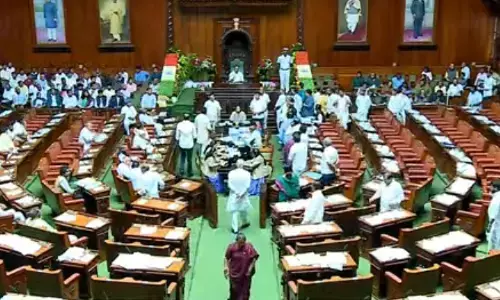 ಮುಂಗಾರು ಅಧಿವೇಶನ | ಕೋಲಾಹಲದಲ್ಲಿಯೇ ಮುಗಿದ ‘ಶುಕ್ರವಾರದ ಕಲಾಪʼ
