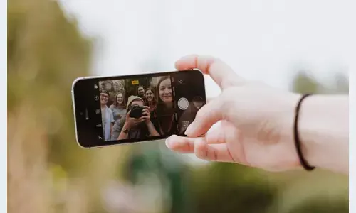 ಜೀವ ಪಣಕ್ಕಿಟ್ಟು ರೀಲ್ಸ್, ಸೆಲ್ಫಿ ತೆಗೆಯುವವರೇ ಎಚ್ಚರ!