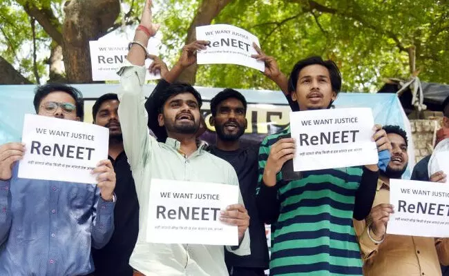 ನೀಟ್ | ರಾಜಸ್ಥಾನದ ಸಿಕರ್ ನಲ್ಲಿದೆ ಗರಿಷ್ಠ ಅಂಕ ಪಡೆದ 37 ನೀಟ್ ಪರೀಕ್ಷಾ ಕೇಂದ್ರಗಳು! ನೀಟ್ | ರಾಜಸ್ಥಾನದ ಸಿಕರ್ ನಲ್ಲಿದೆ ಗರಿಷ್ಠ ಅಂಕ ಪಡೆದ 37 ನೀಟ್ ಪರೀಕ್ಷಾ ಕೇಂದ್ರಗಳು!