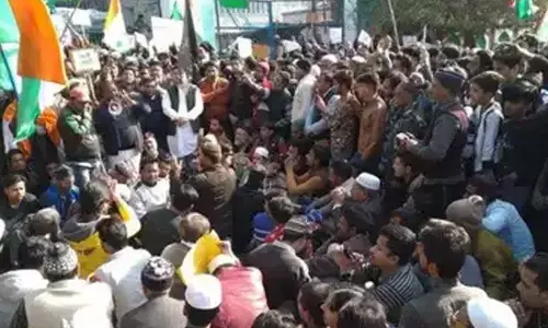 ಉತ್ತರ ಪ್ರದೇಶ: ಸಿಎಎ ವಿರೋಧಿ ಆಂದೋಲನ ಬೆಂಬಲಿಸಿದ್ದ ಉರ್ದು ಕವಯಿತ್ರಿ ಬಿಜೆಪಿ ಪ್ರತಿಭಟನೆ ಬಳಿಕ ಮುಷಾಯಿರಾ ಆಹ್ವಾನಿತರ ಪಟ್ಟಿಯಿಂದ ಹೊರಕ್ಕೆ