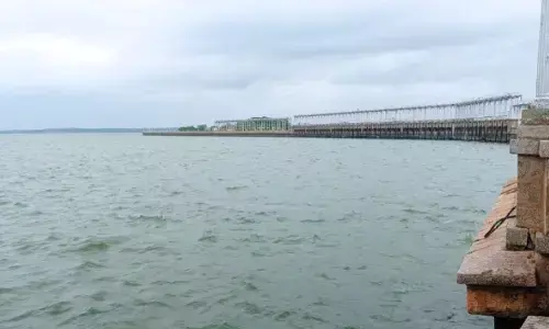 ಕೆಆರ್‌ಎಸ್ ಜಲಾಶಯ ಬಹುತೇಕ ಭರ್ತಿ: ನದಿಗೆ 50 ಸಾವಿರ ಕ್ಯೂಸೆಕ್ ನೀರು ಬಿಡುಗಡೆ